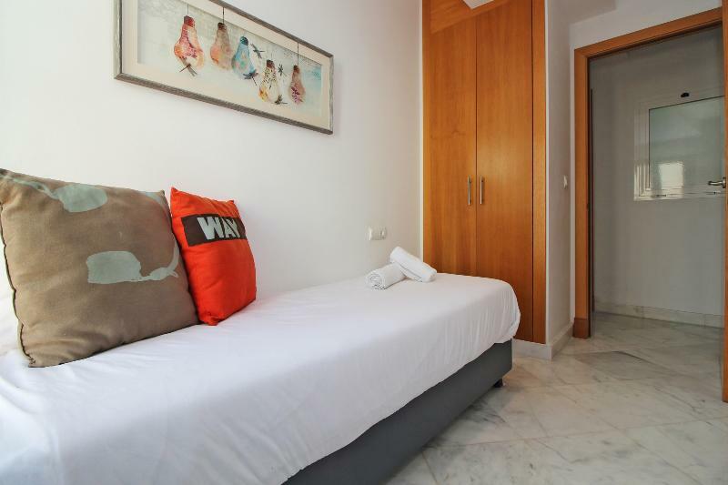 Tribuna Deluxe Apartment Malaga Bagian luar foto