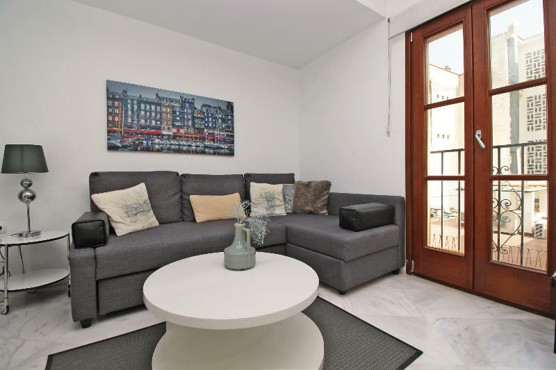 Tribuna Deluxe Apartment Malaga Bagian luar foto